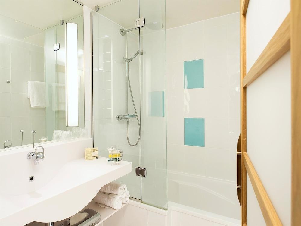 Novotel Manchester West photo 2