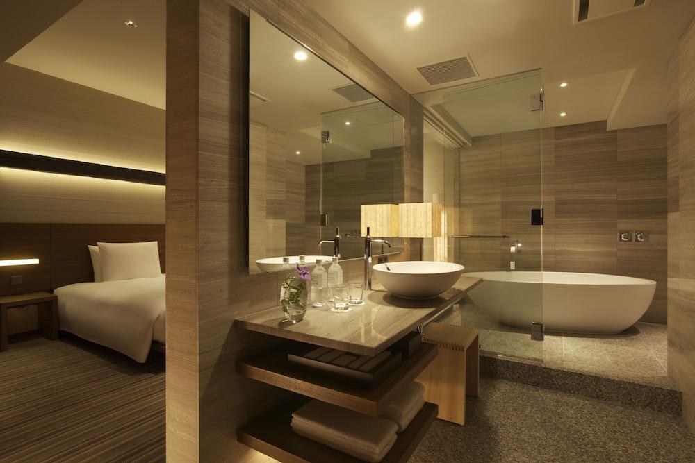 HYATT REGENCY TOKYO photo 2