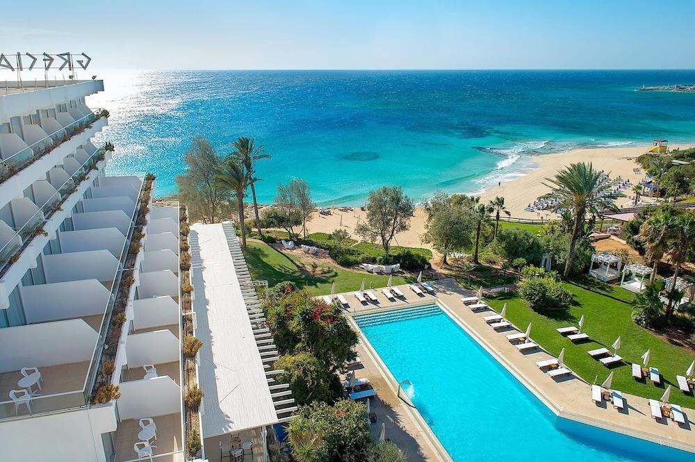 Grecian Sands photo 3