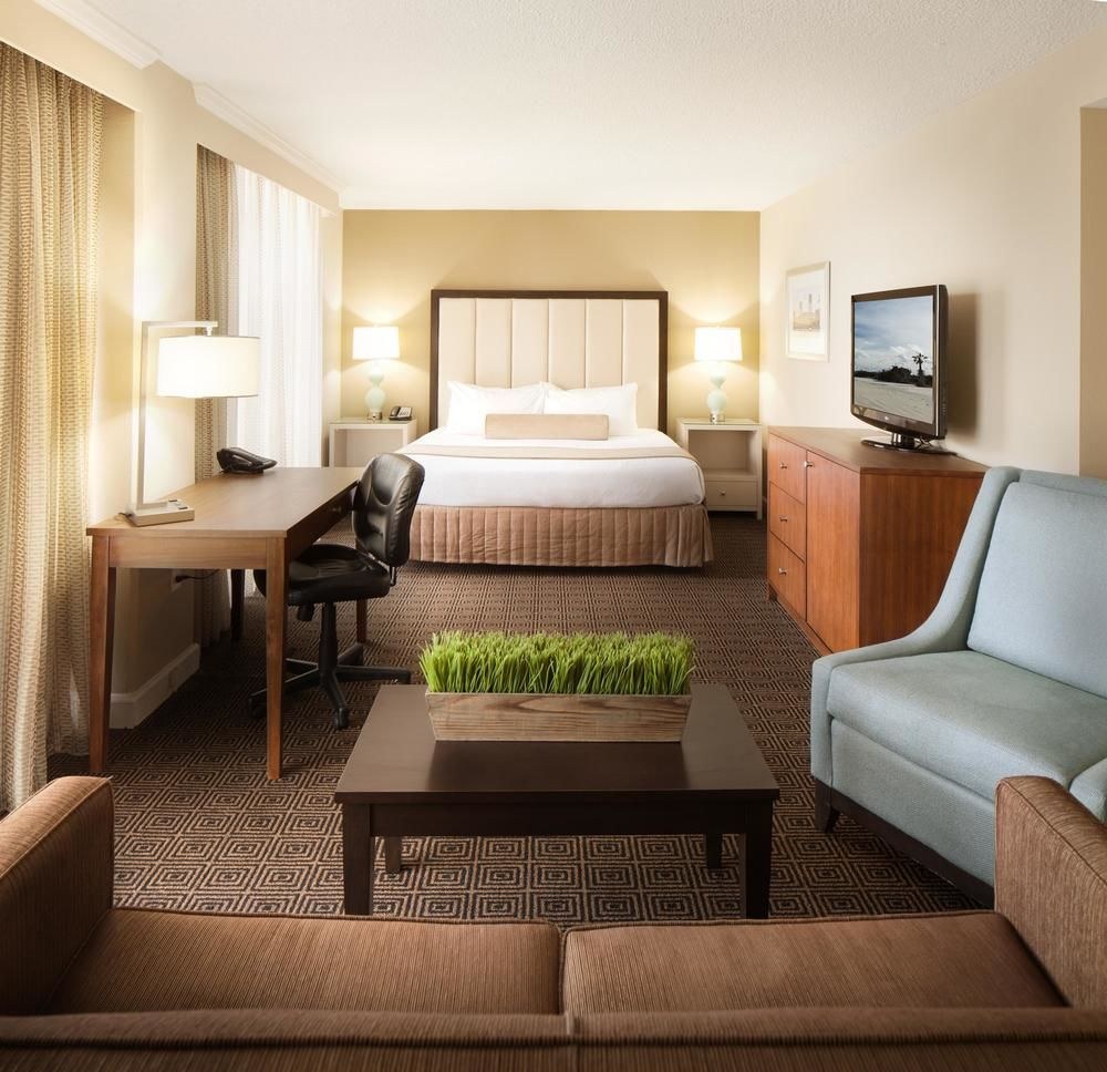 DoubleTree by Hilton Jacksonville Riverfront