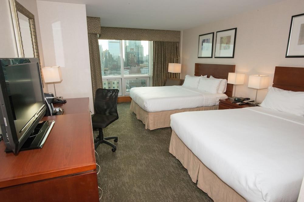 HOLIDAY INN MANHATTAN VIEW photo 3