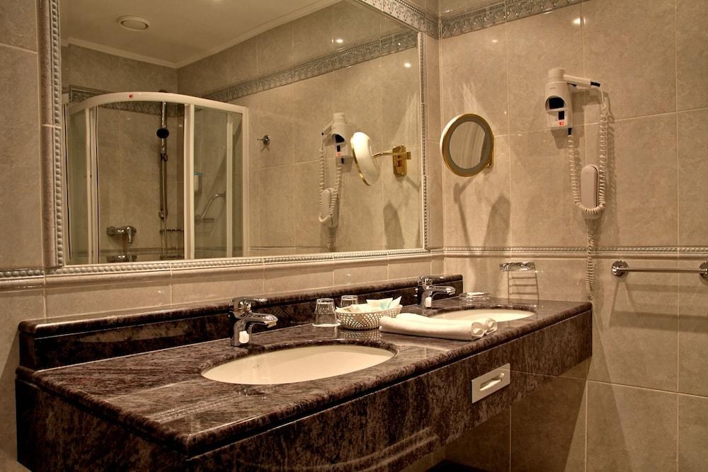 Esplanade Spa And Golf Resort photo 2