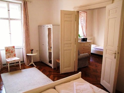 OLD TOWN SQUARE APARTMENTS photo 1