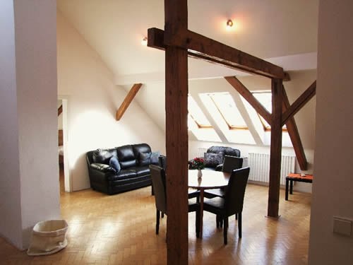 OLD TOWN SQUARE APARTMENTS photo 2