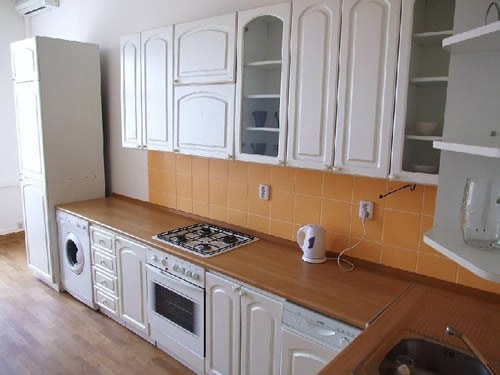 OLD TOWN SQUARE APARTMENTS photo 3