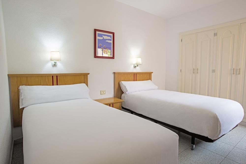 APARTAMENTOS LIVVO KOALA GARDEN photo 4