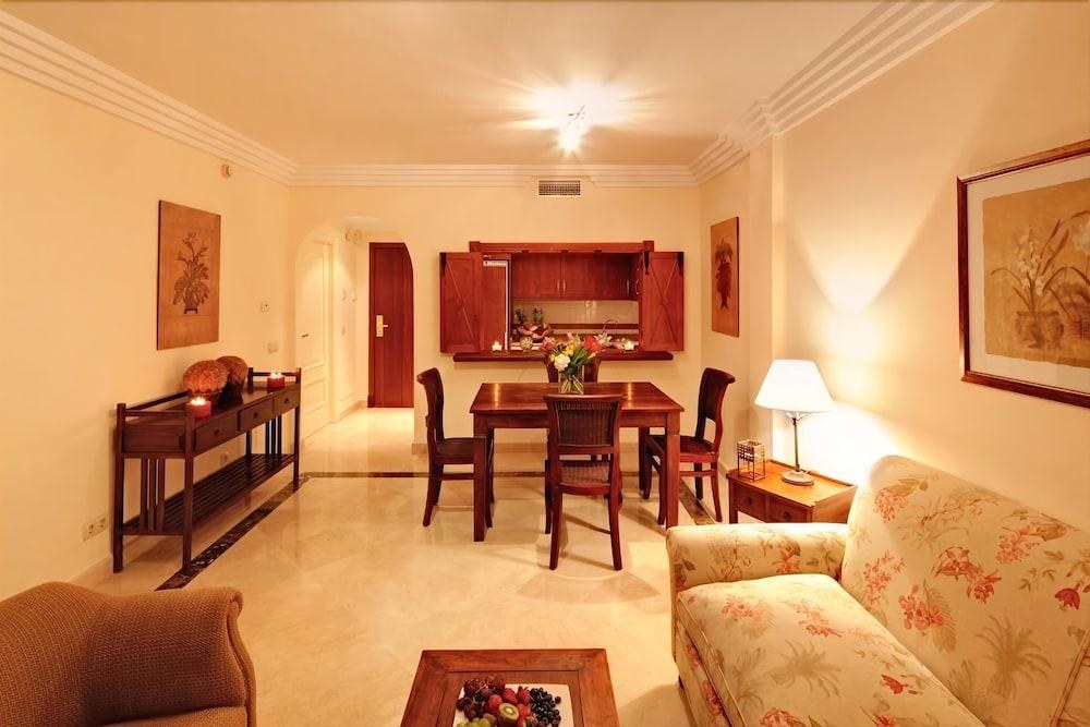 VASARI RESORT photo 1