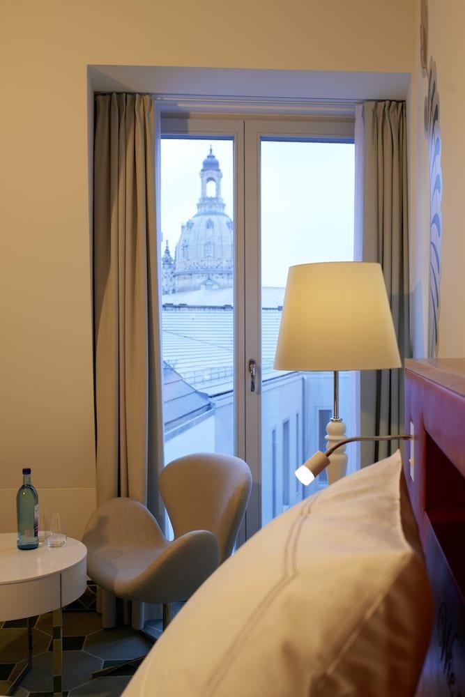 THE HYPERION HOTEL DRESDEN AM SCHLOSS photo 2