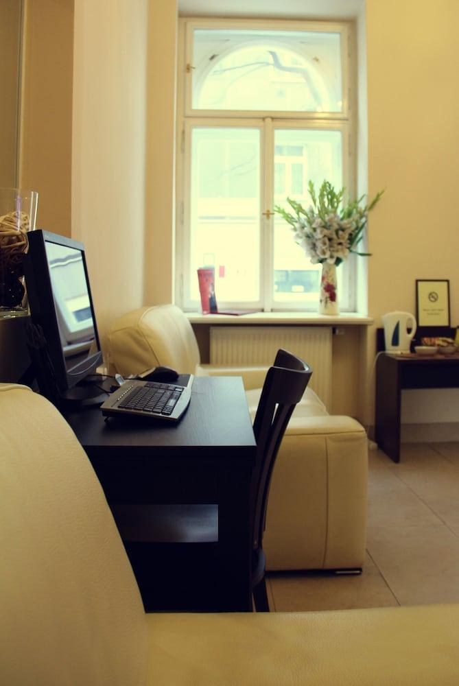 TREVI HOTEL photo 3