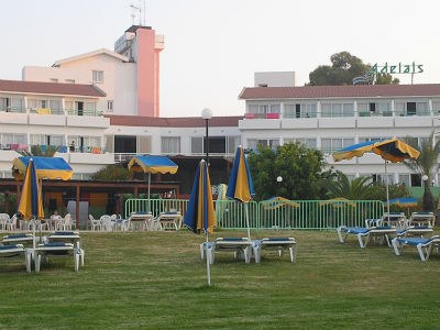 ADELAIS BAY photo 4