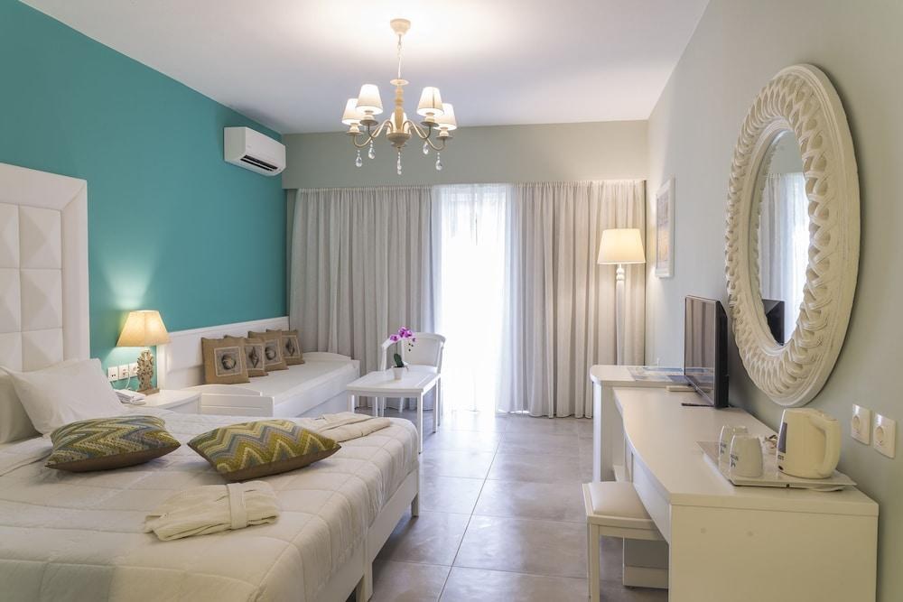 MYTHOS PALACE RESORT & SPA photo 2