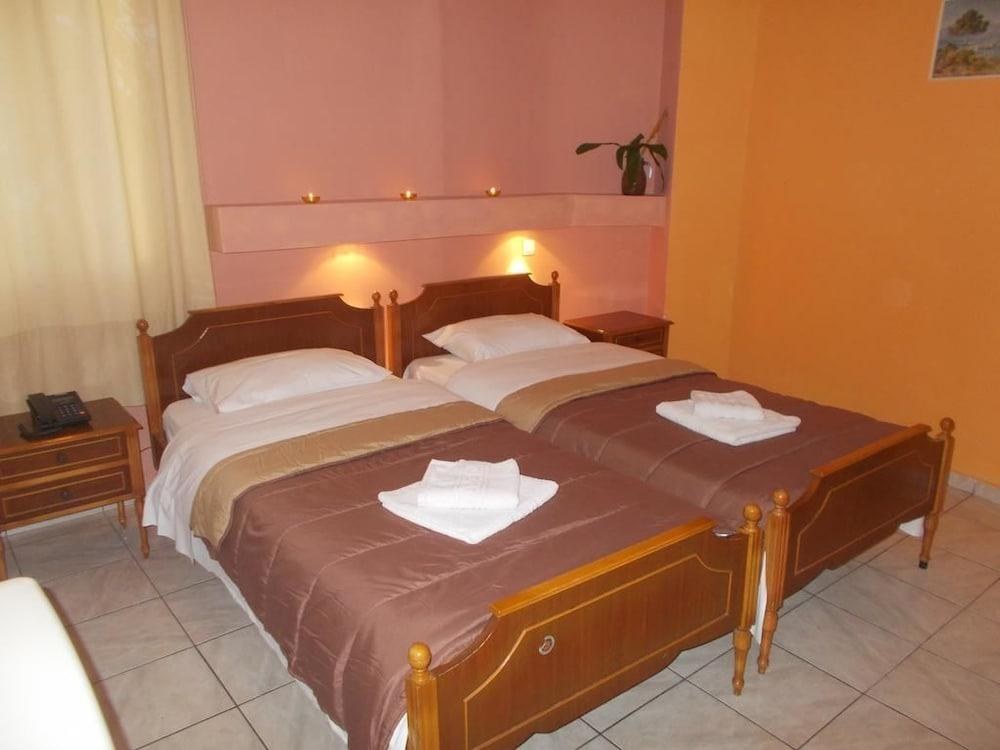 ELITE HOTEL photo 4