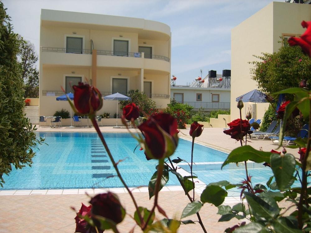 Atlantica Yakinthos photo 2
