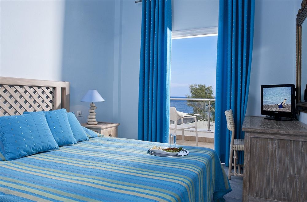 ALESAHNE BEACH HOTEL