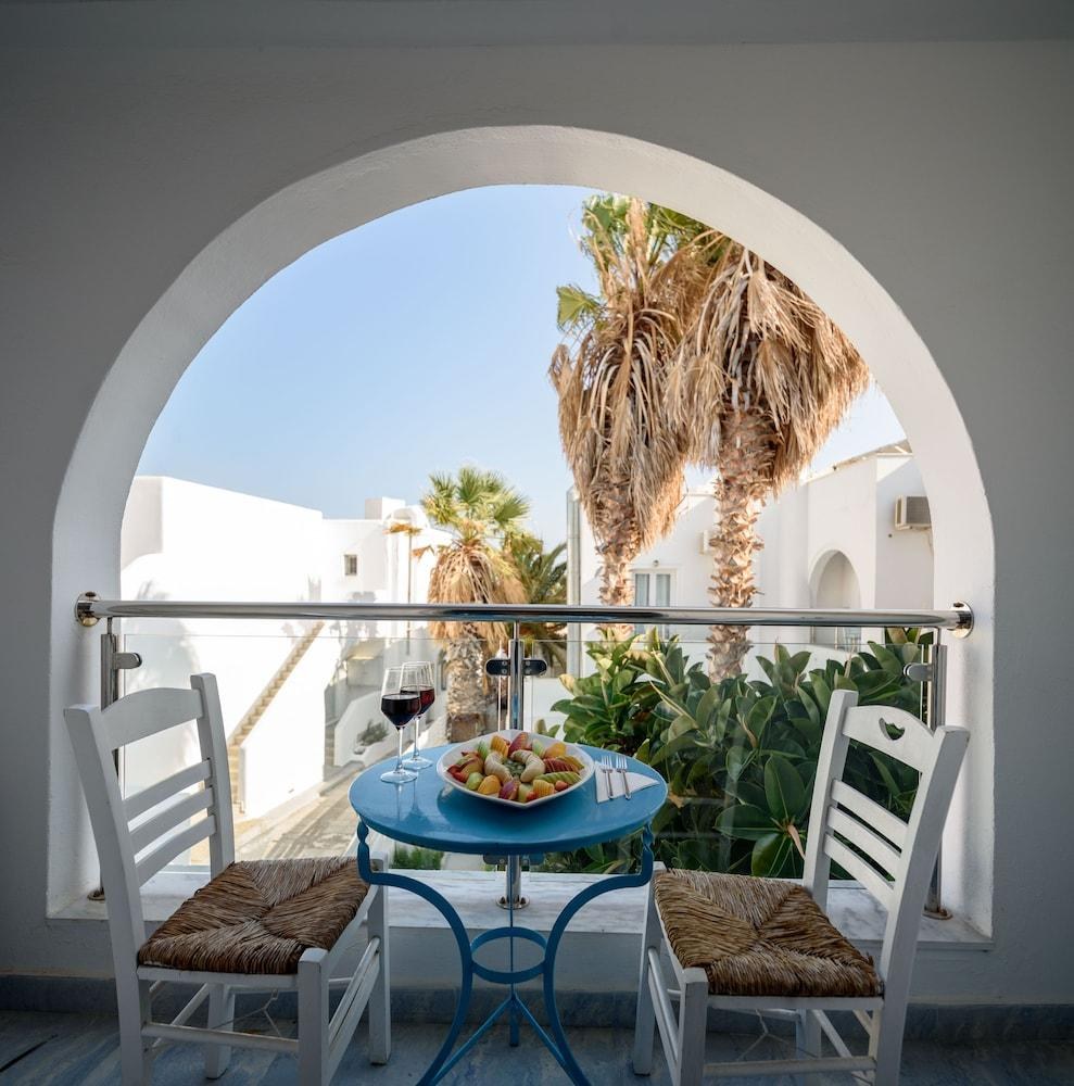 ALESAHNE BEACH HOTEL photo 2