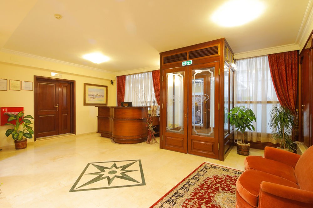 ARCADION HOTEL photo 2