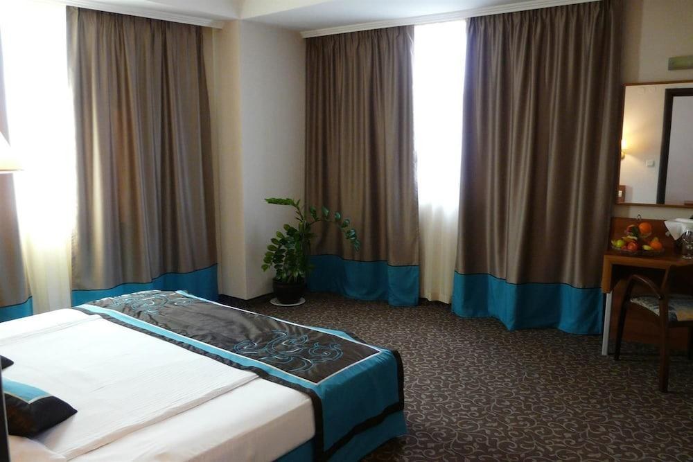 GOLDEN TULIP VARNA photo 3