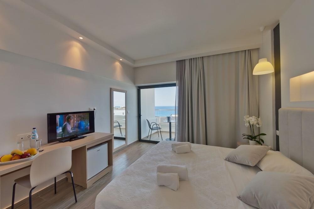 MERCURE RHODES ALEXIA photo 3