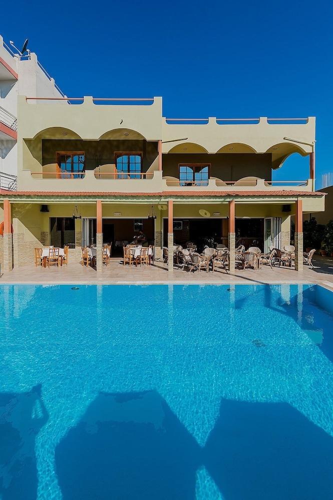 ESMERALDA HOTEL photo 4
