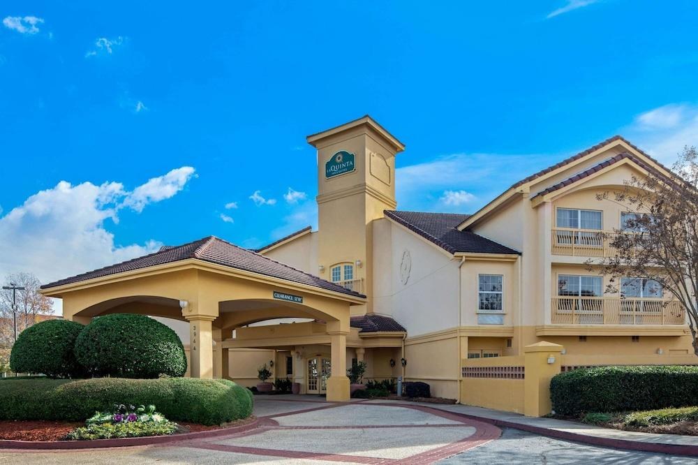 # 941 LA QUINTA INN & SUITES photo 2