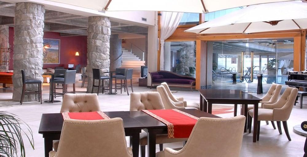 Cacique Inacayal Lake & Spa Hotel photo 3