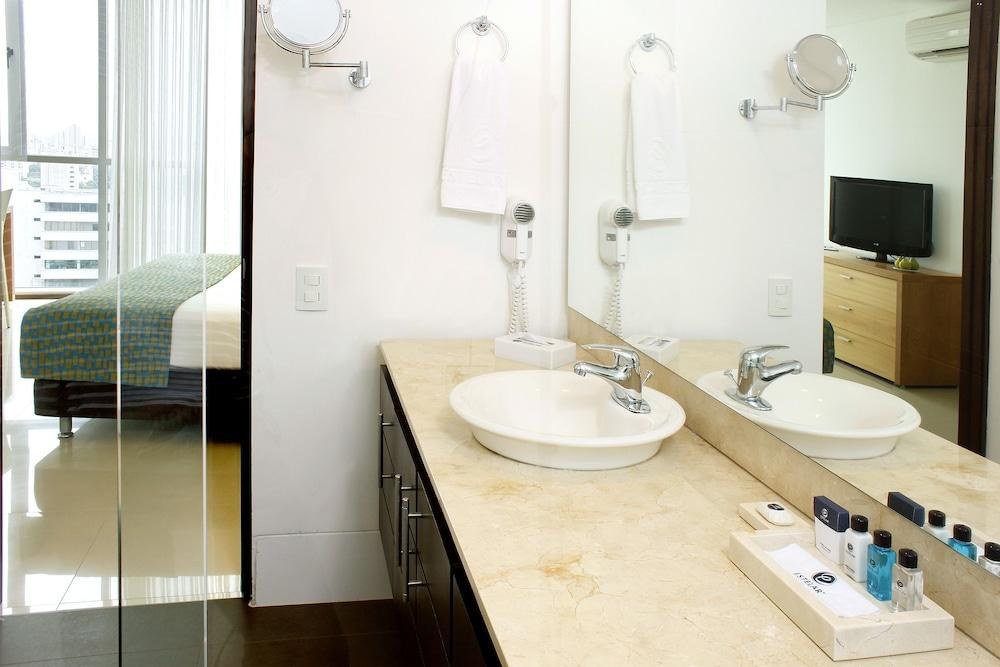 ESTELAR APARTAMENTOS BARRANQUILLA photo 2