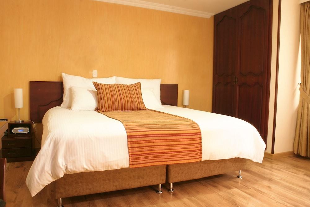 LUXOR PLAZA HOTEL photo 3