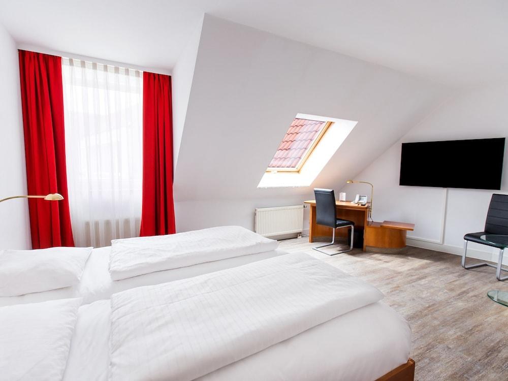 DORMERO HOTEL DRESDEN AIRPORT photo 3
