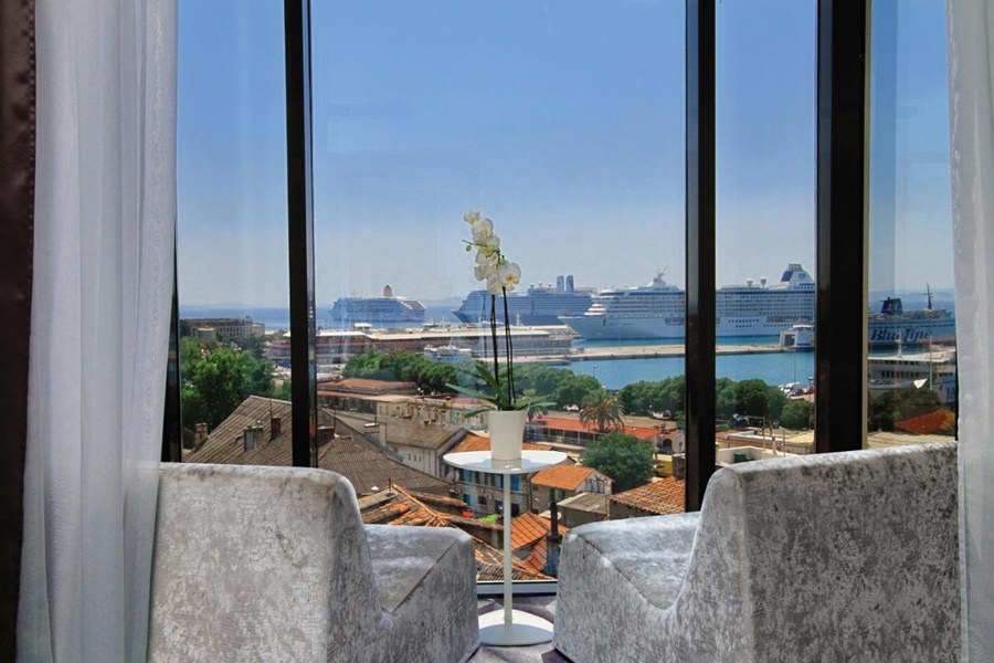 BOUTIQUE HOTEL LUXE photo 1