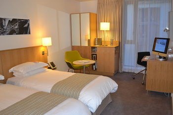 DoubleTree by Hilton London - Tower of London photo 1