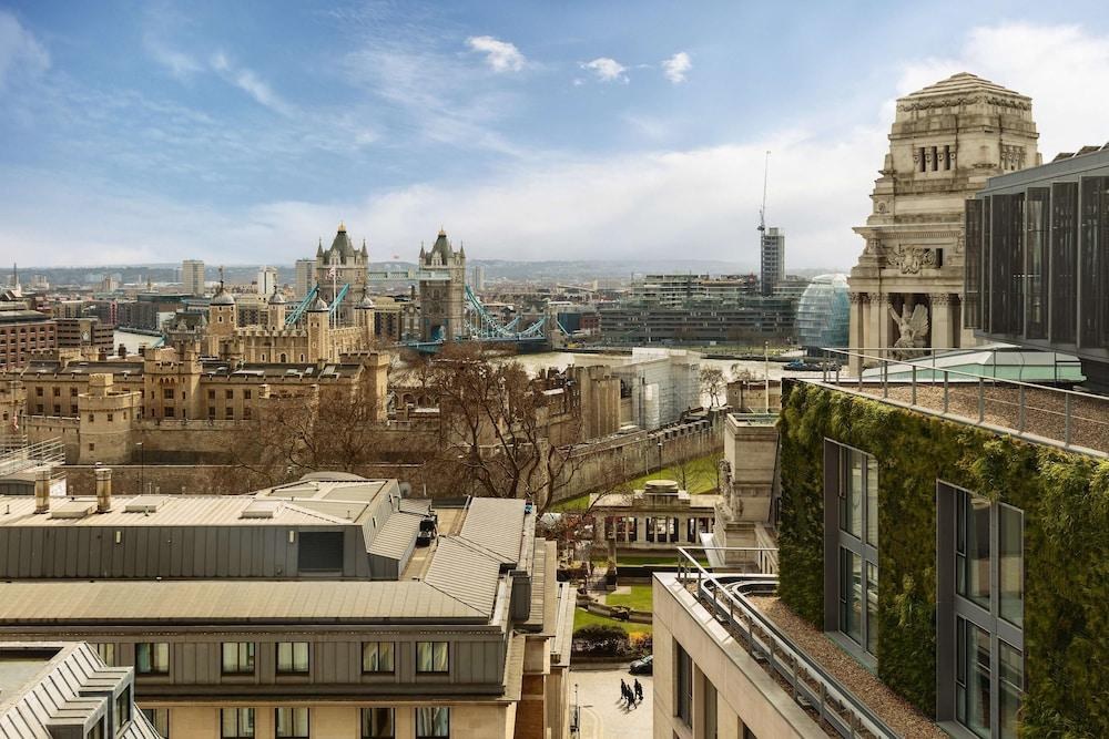 DoubleTree by Hilton London - Tower of London photo 3
