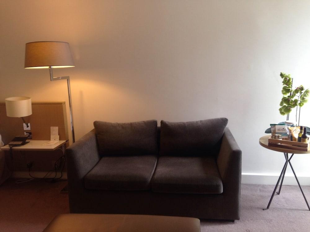 DoubleTree by Hilton Manchester - Piccadilly photo 4