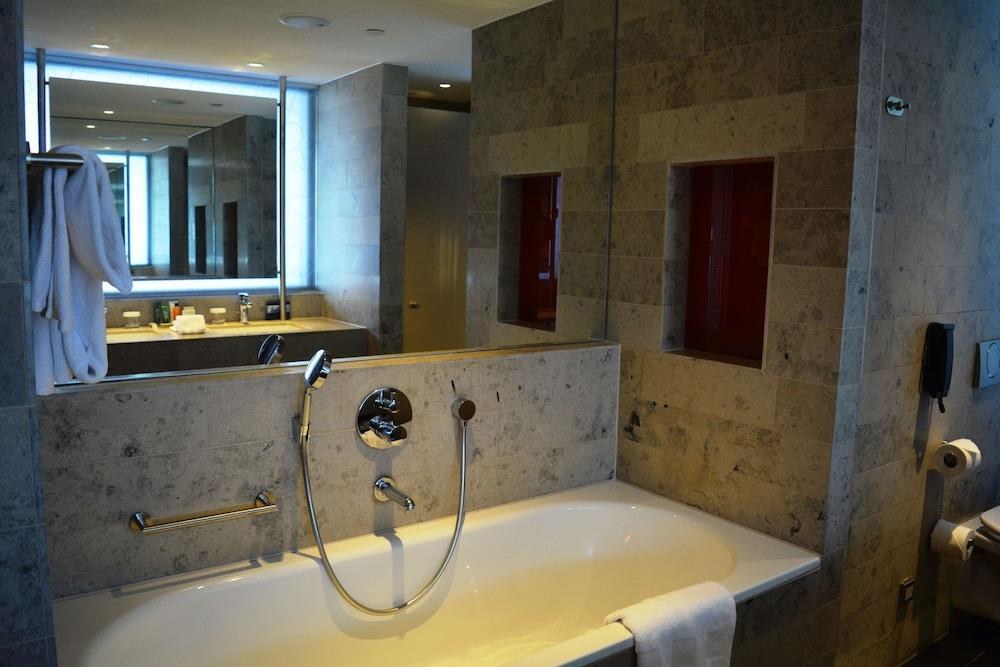 Hilton The Hague photo 3