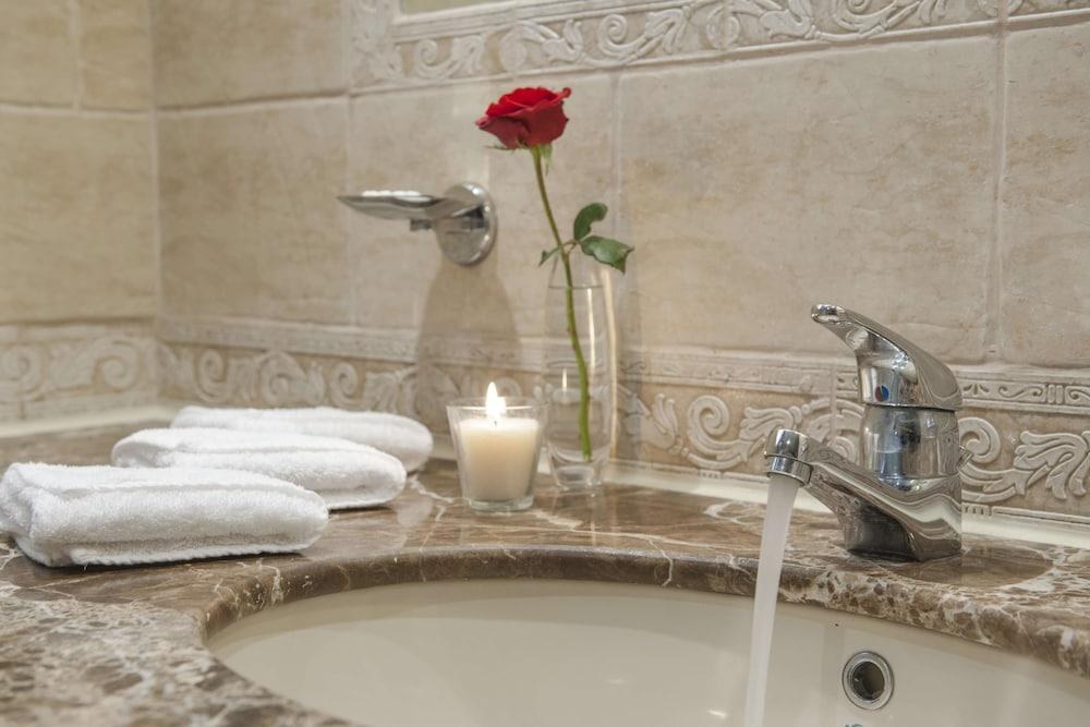 Hilton Cairo Zamalek Residences photo 4
