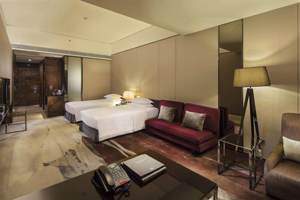 Hilton Guangzhou Tianhe photo 4
