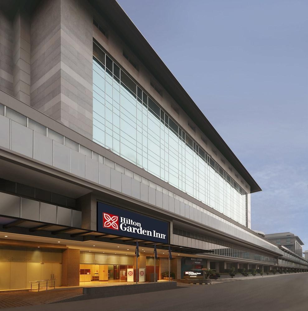Hilton Garden Inn New Delhi/Saket photo 4