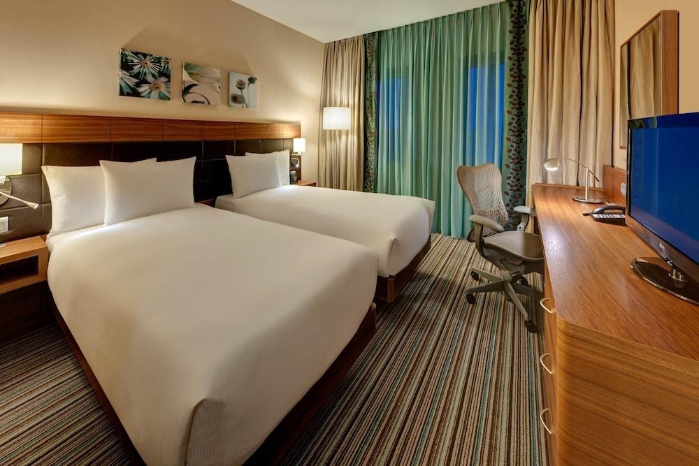 Hilton Garden Inn Frankfurt Airport photo 2