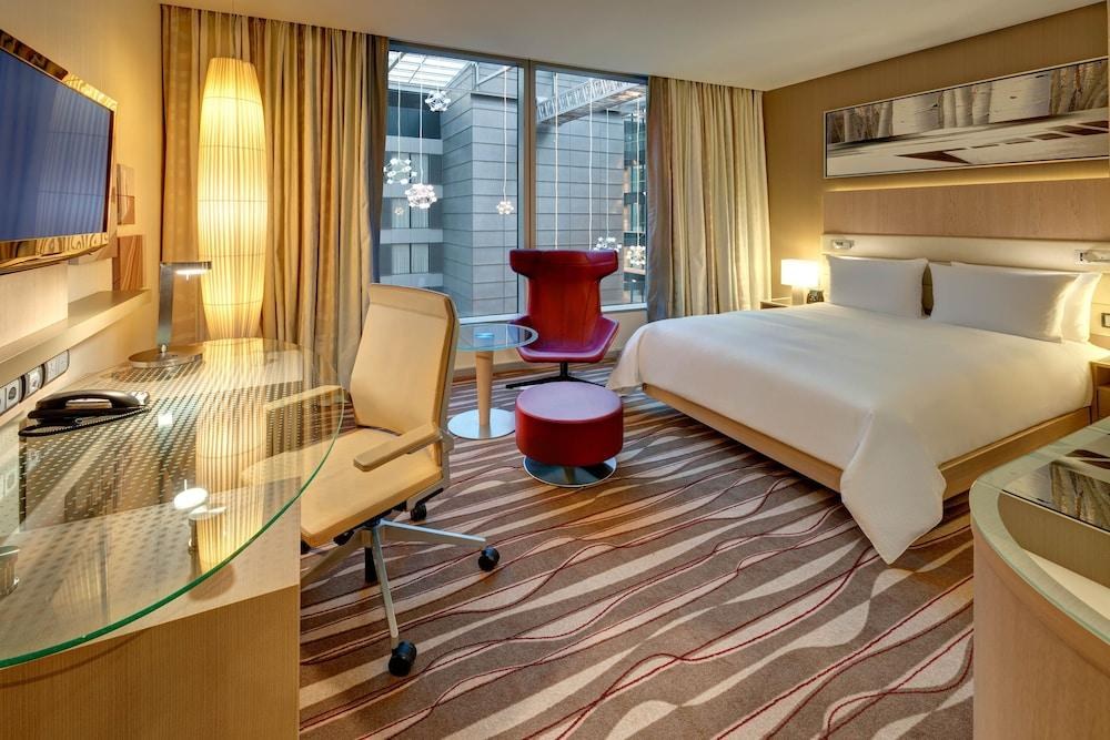 Hilton Frankfurt Airport photo 2