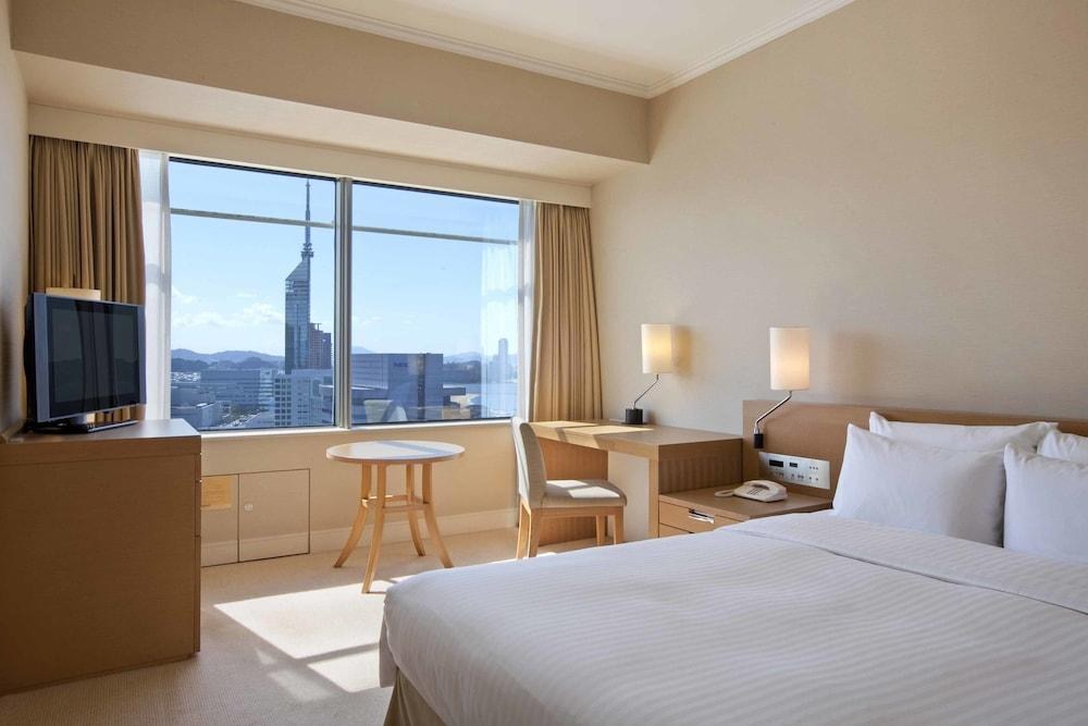 Hilton Fukuoka Sea Hawk photo 3