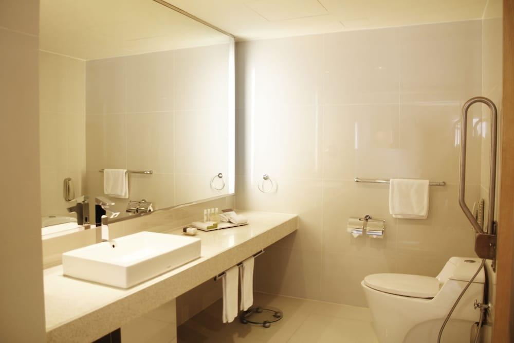 DoubleTree by Hilton Kuala Lumpur photo 3
