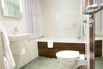 DoubleTree by Hilton London - West End photo 1