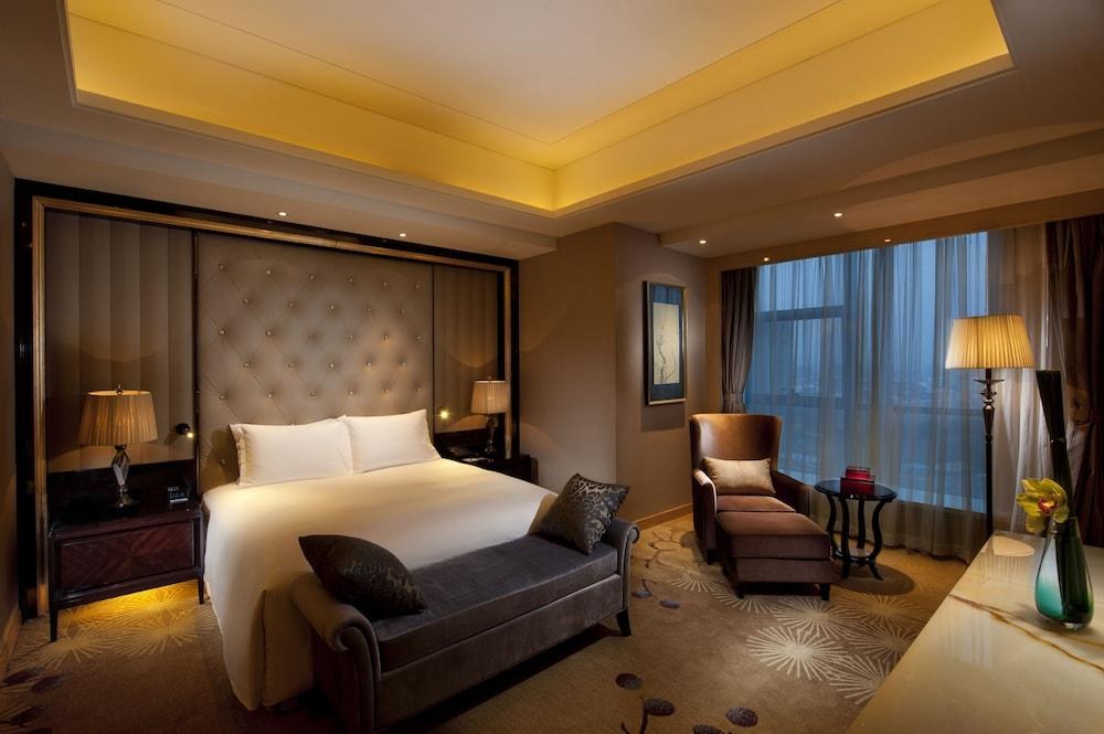 Hilton Nanjing photo 2