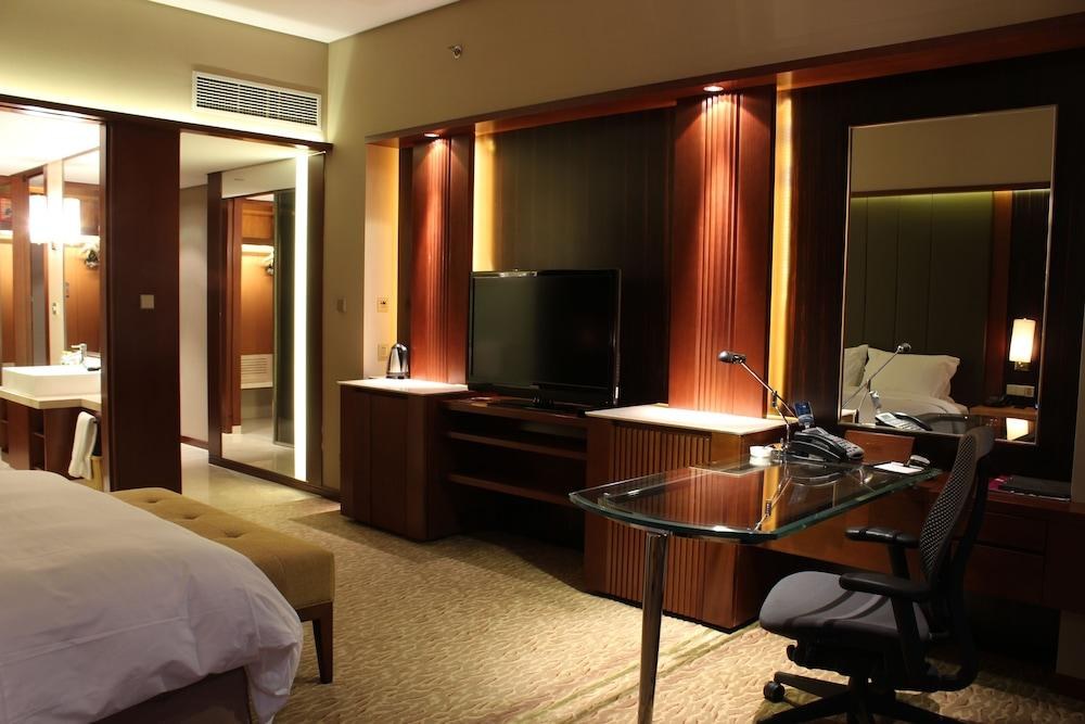 Hilton Nanjing Riverside photo 3