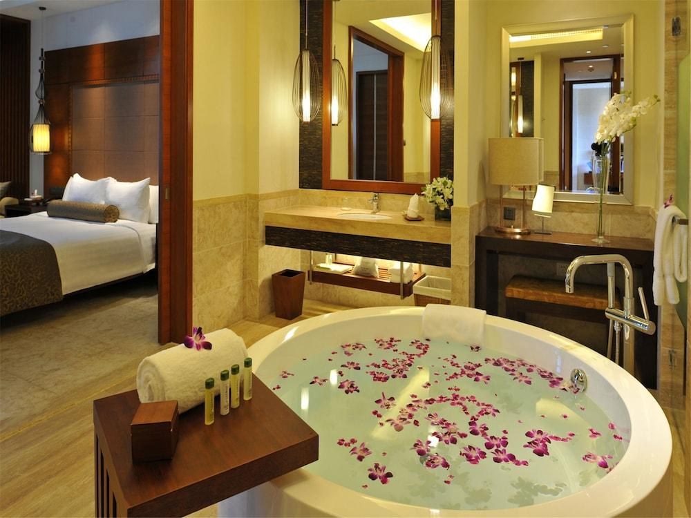 DOUBLETREE RESORT BY HILTON HOTEL SANYA HAITANG BAY photo 3