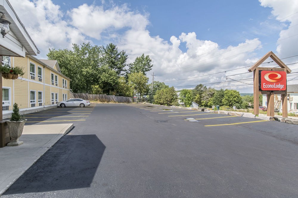 ECONO LODGE