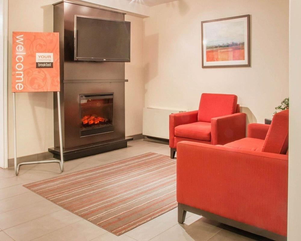 COMFORT INN WINNIPEG SOUTH photo 3