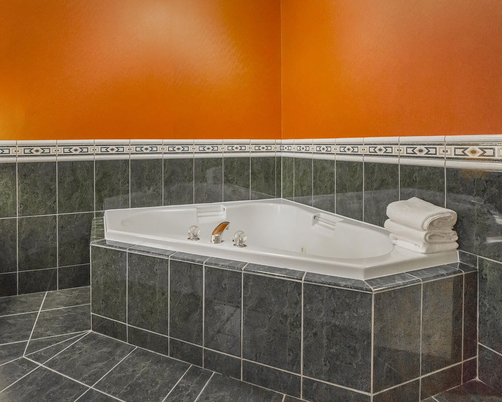 COMFORT INN & SUITES SOUTH photo 1