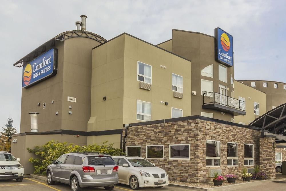COMFORT INN & SUITES photo 3