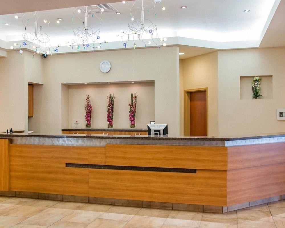 Quality Inn Winnipeg photo 3