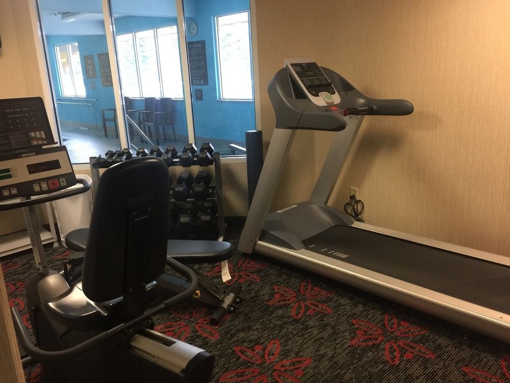 COMFORT INN & SUITES UNIVERSITY photo 1